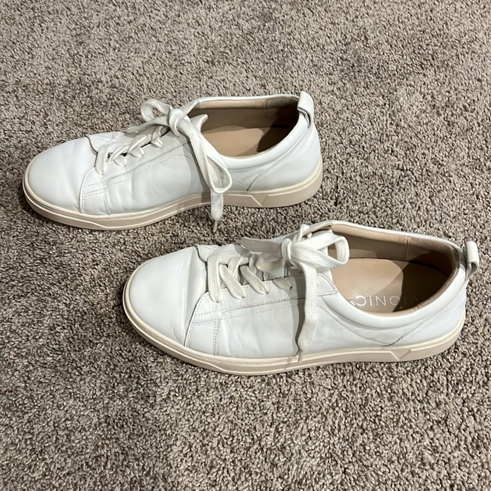 Vionic Mens Lucas White Leather Lifestyle Mid-Sole Fashion Sneakers Shoes 9.5